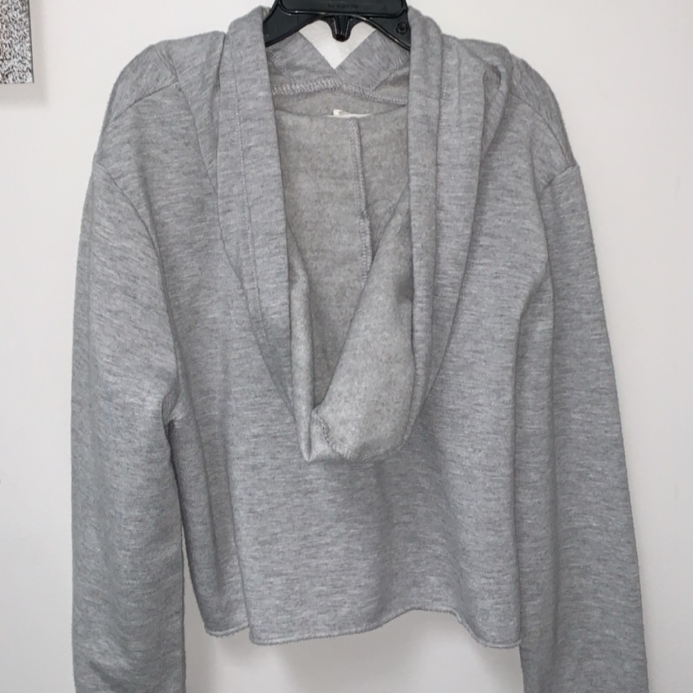 cropped hoodie